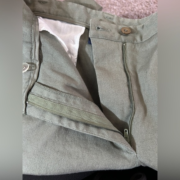 Liz Claiborne Green Trousers Classic Straight-Leg - Picture 14 of 16